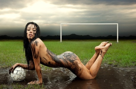 Fantastic football coach Mariana Contreras flaunts her big juggs and poses