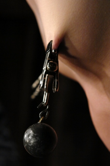 Skinny blonde Sarah Jane Ceylon gets her twat vibrated while tied to a pillar